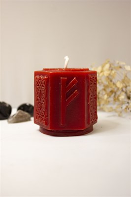 Свеча Три Феху (красная) - фото 14673